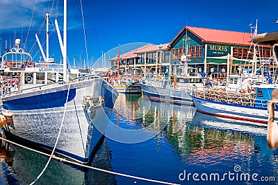 Hobart, Tasmania and itÃƒÂ¢Ã¢â€šÂ¬Ã¢â€žÂ¢s beautiful surrounds Editorial Stock Photo